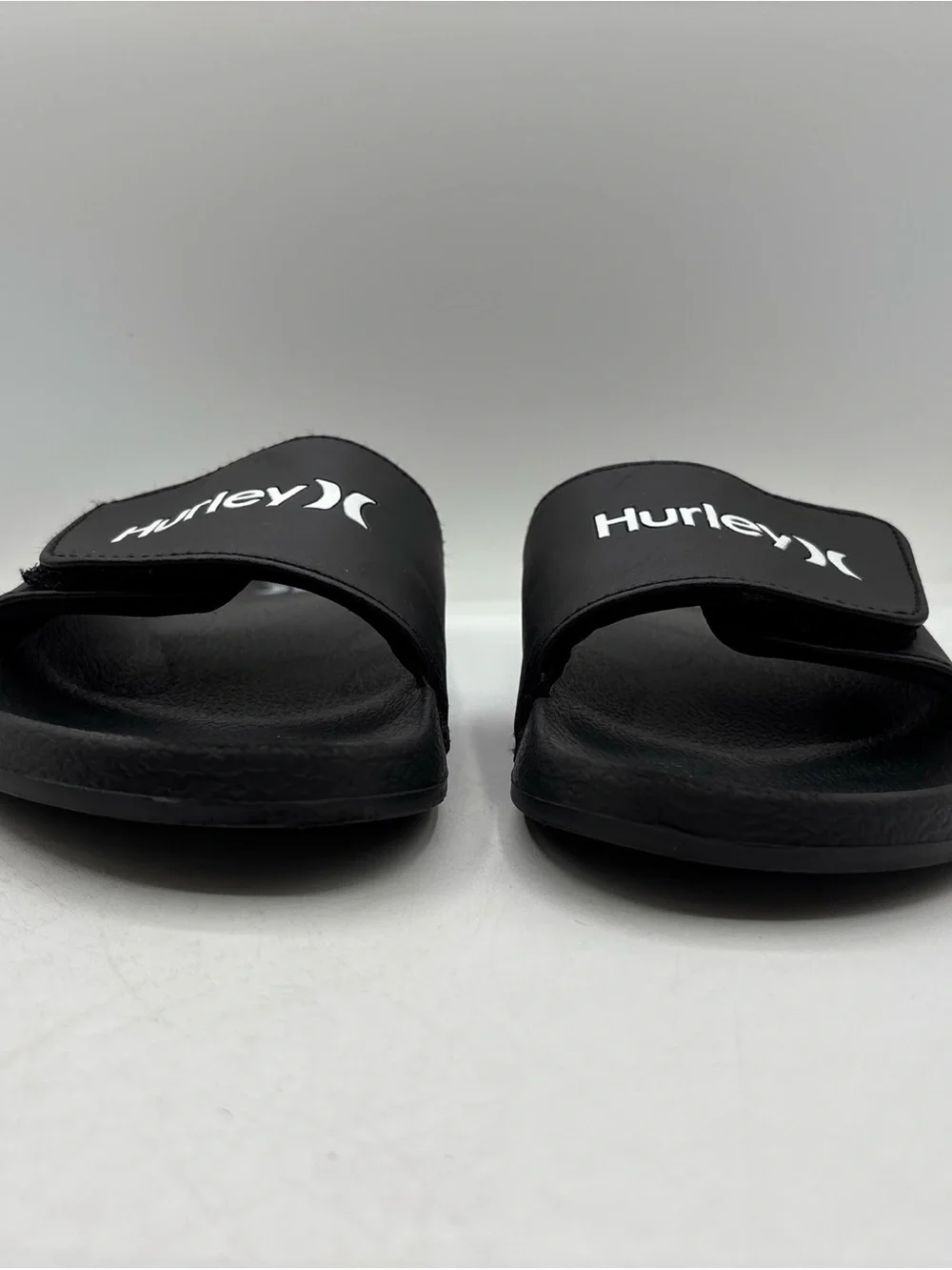 Hurley NAIA-V Sport Slides Black Adjustable Velcro Strap Sandals Youth Size 5